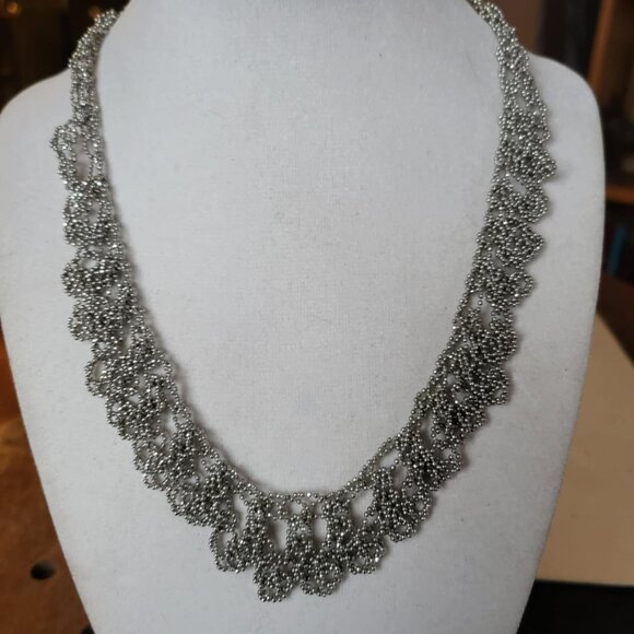 Beautiful Statement Vintage Microbead Lace Necklace - Picture 8 of 12